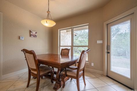 374 W County Road 2481 Hondo TX 78861