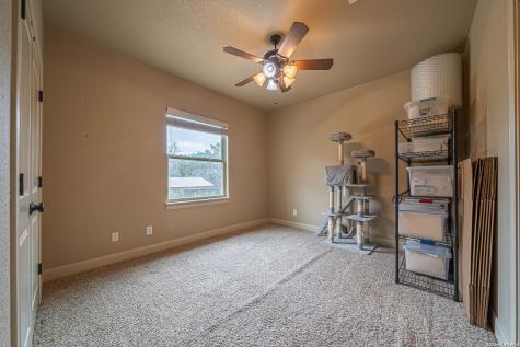 374 W County Road 2481 Hondo TX 78861