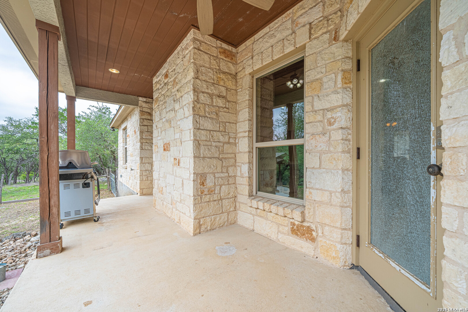 374 W County Road 2481 Hondo TX 78861