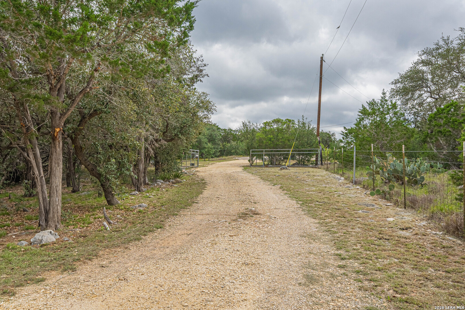 374 W County Road 2481 Hondo TX 78861