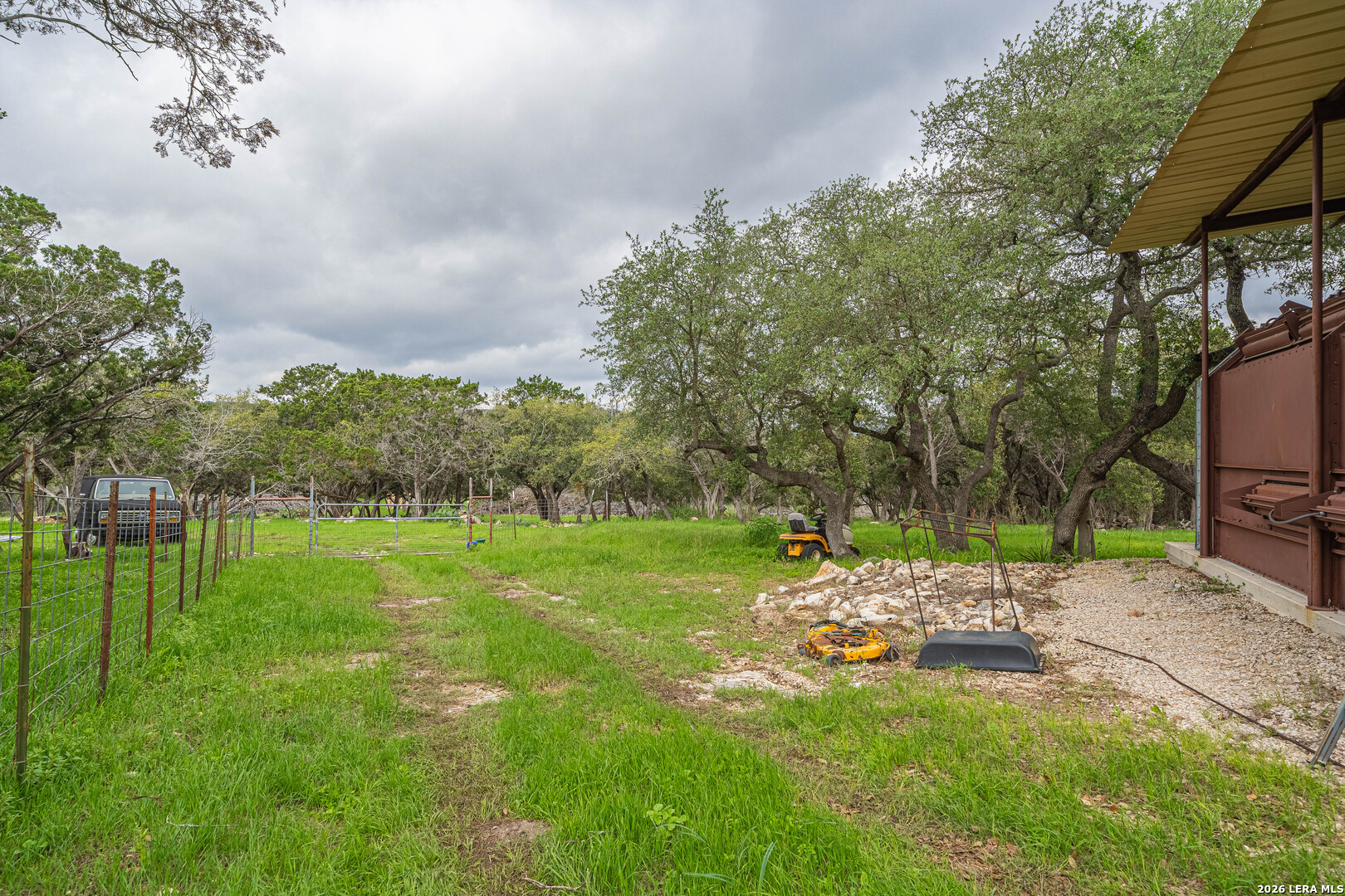 374 W County Road 2481 Hondo TX 78861