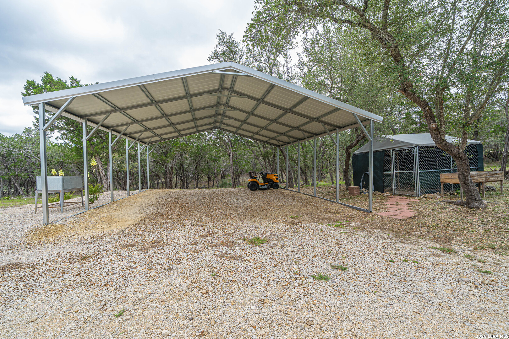 374 W County Road 2481 Hondo TX 78861