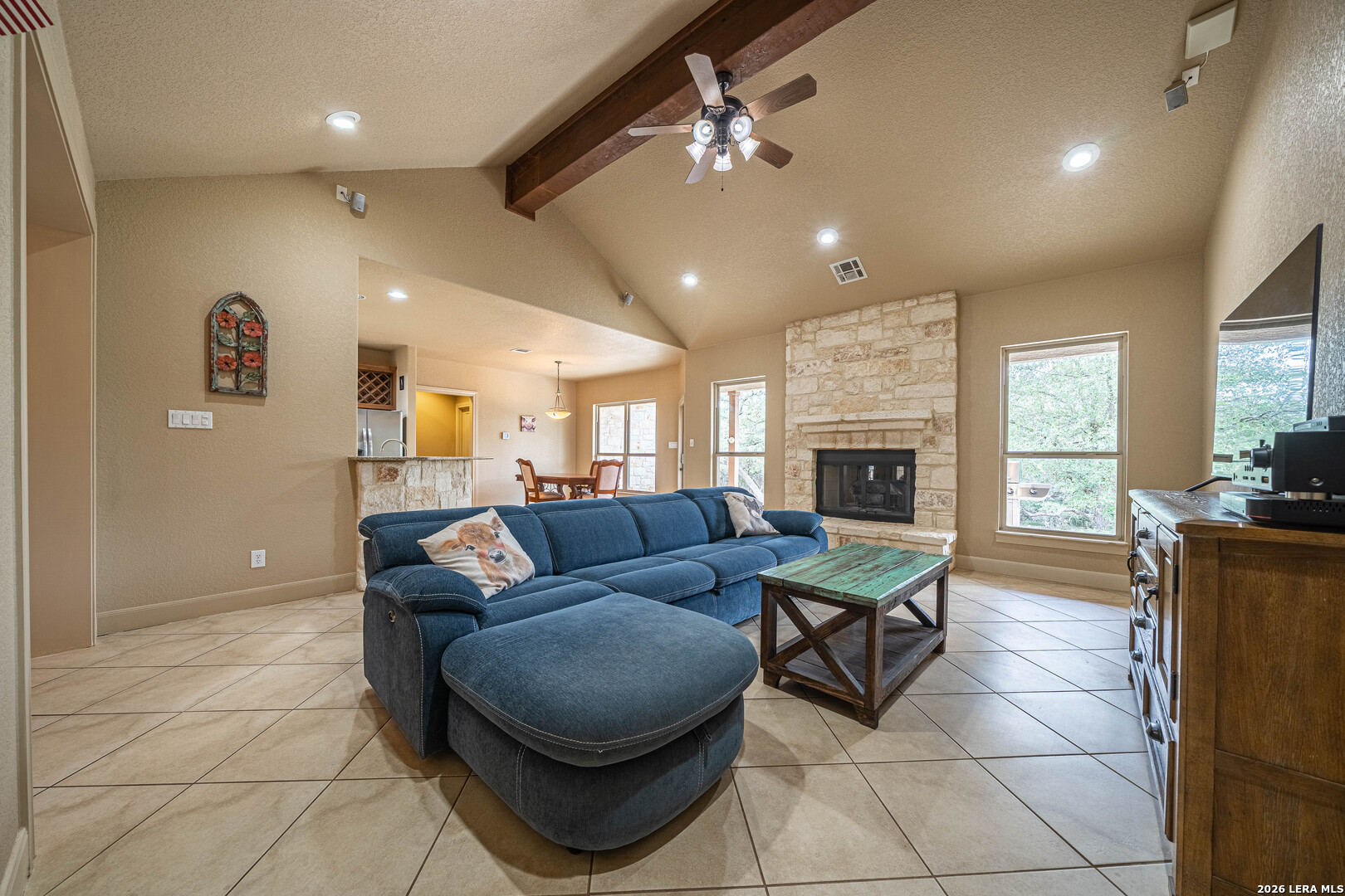 374 W County Road 2481 Hondo TX 78861