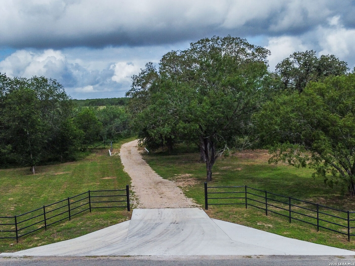 1393 Fox Trotter Seguin TX 78155
