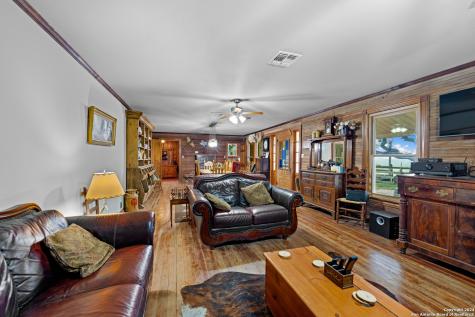 10801 County Road 116 Kenedy TX 78119