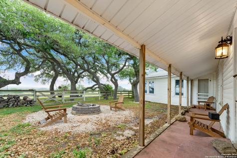10801 County Road 116 Kenedy TX 78119