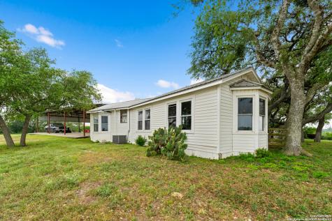 10801 County Road 116 Kenedy TX 78119