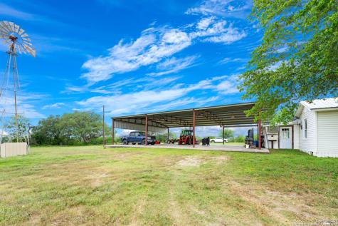 10801 County Road 116 Kenedy TX 78119