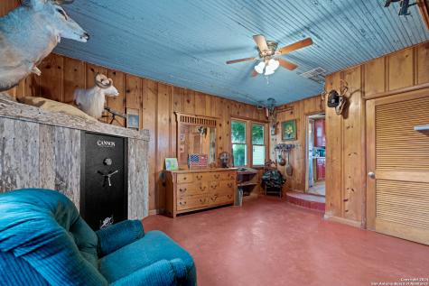 10801 County Road 116 Kenedy TX 78119