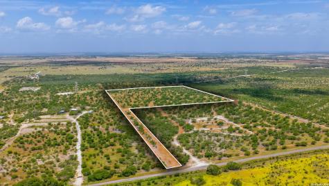13538 Cr 133 Pawnee TX 78145