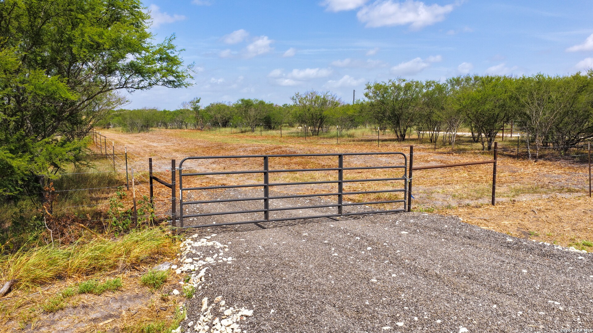 13538 Cr 133 Pawnee TX 78145