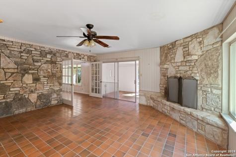 6268 Highway 27 Center Point TX 78010