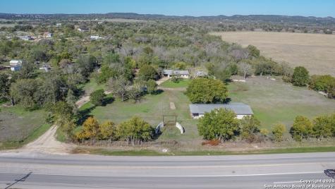 6268 Highway 27 Center Point TX 78010