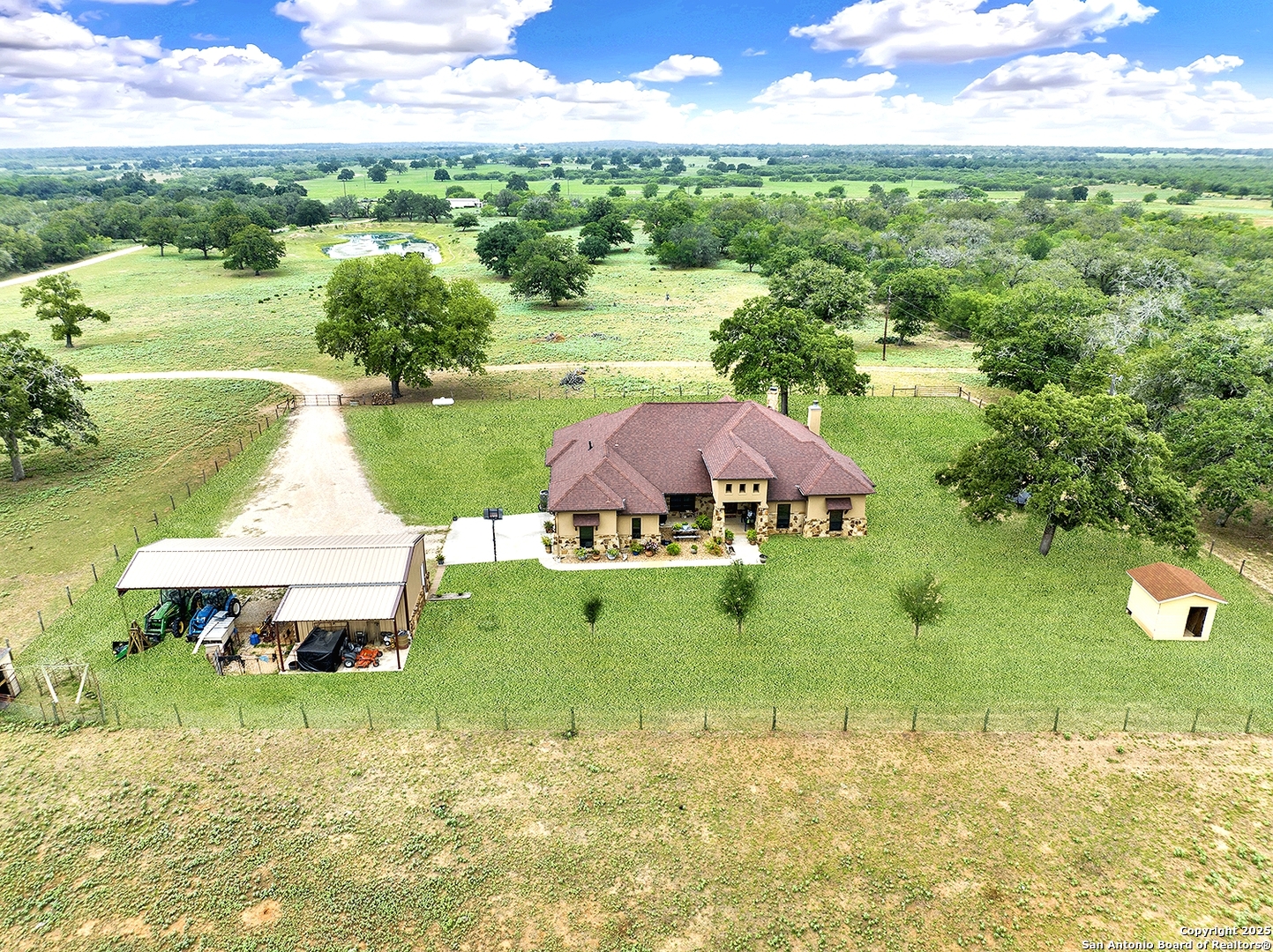 1494 County Road 433 Stockdale TX 78160