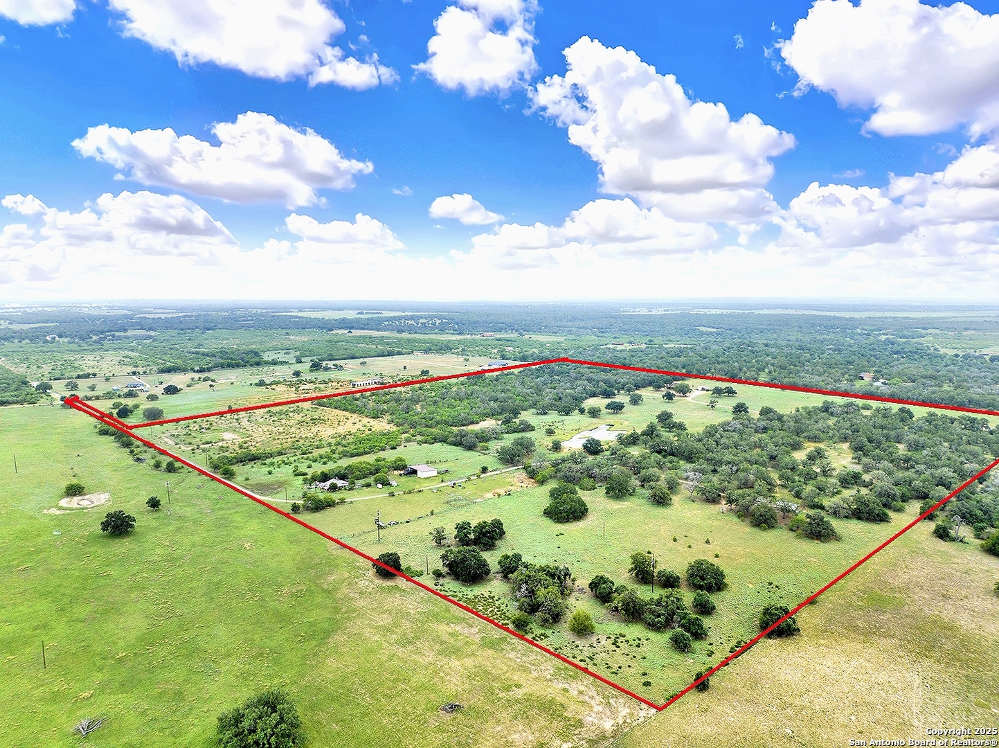 1494 County Road 433 Stockdale TX 78160
