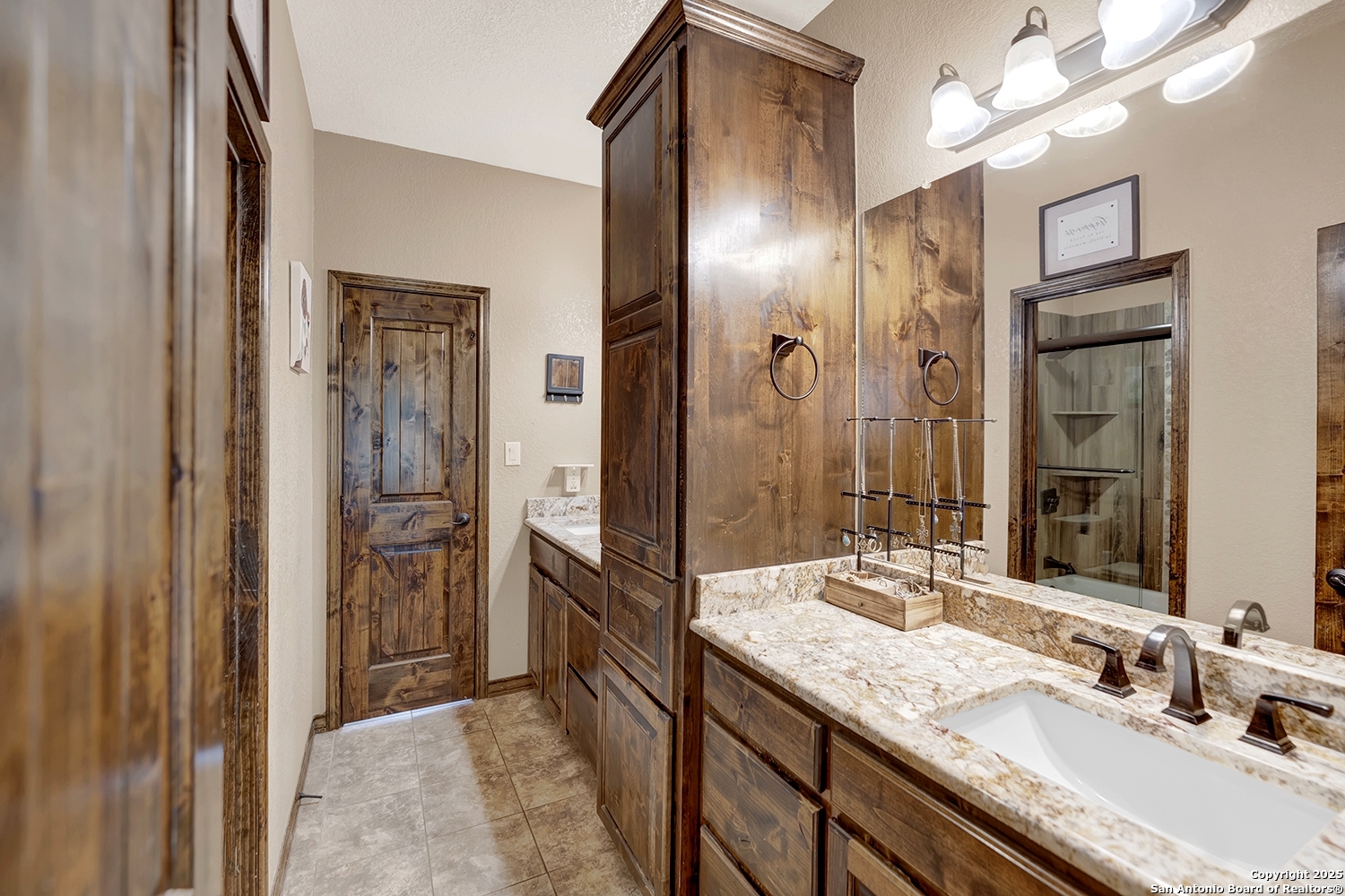 1494 County Road 433 Stockdale TX 78160