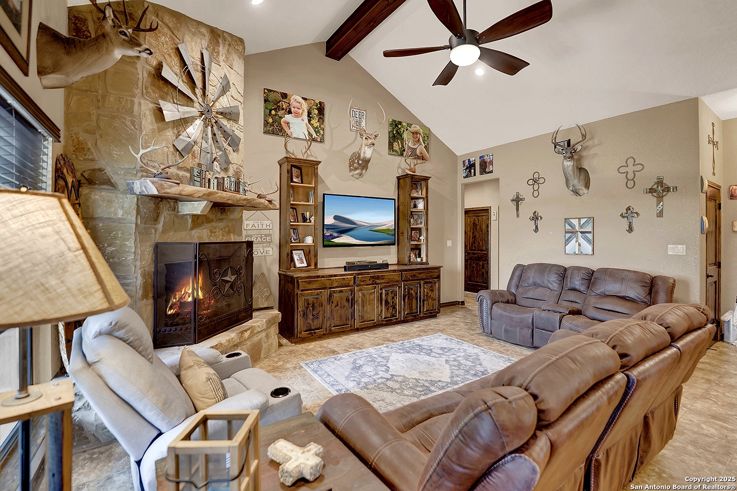1494 County Road 433 Stockdale TX 78160