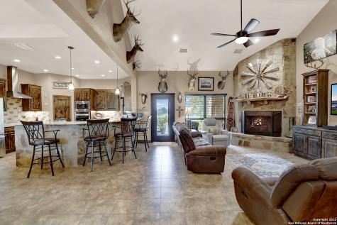 1494 County Road 433 Stockdale TX 78160