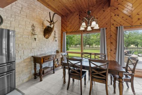 3590 County Road 4713 Lacoste TX 78039