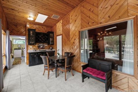 3590 County Road 4713 Lacoste TX 78039