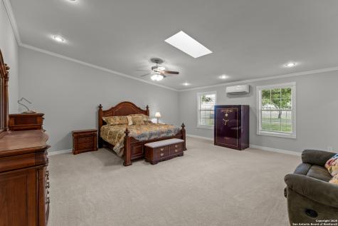 3590 County Road 4713 Lacoste TX 78039