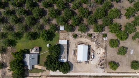 3590 County Road 4713 Lacoste TX 78039
