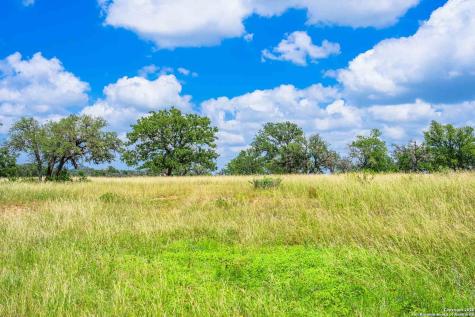 8 Cypress Creek Road Comfort TX 78013