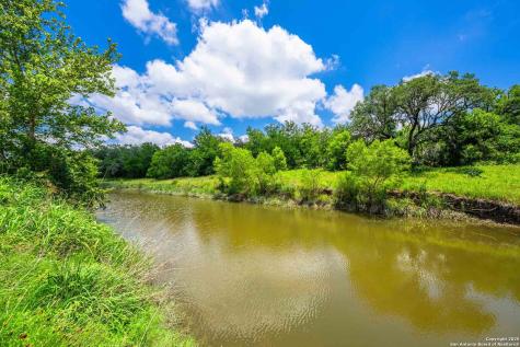 8 Cypress Creek Road Comfort TX 78013