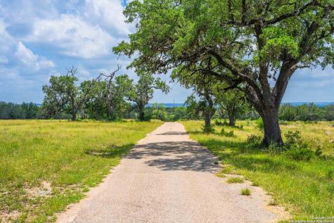 8 Cypress Creek Road Comfort TX 78013