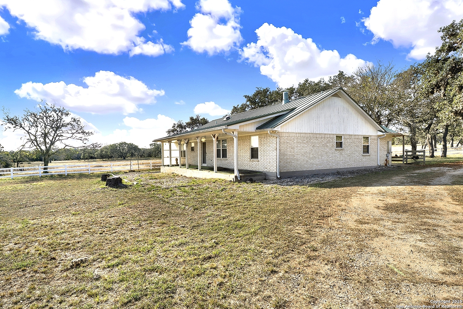 16103 State Highway 16 N Medina TX 78055