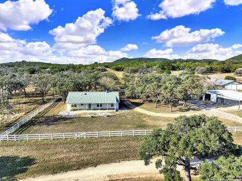 16103 State Highway 16 N Medina TX 78055
