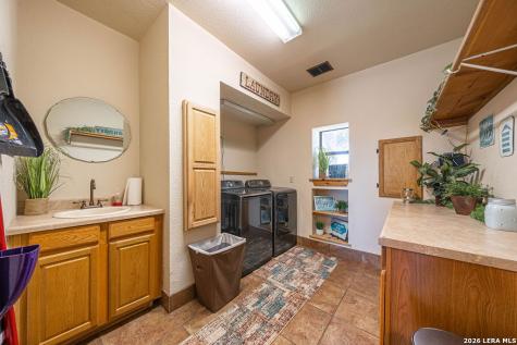 13633 Us Highway 87 South Adkins TX 78101