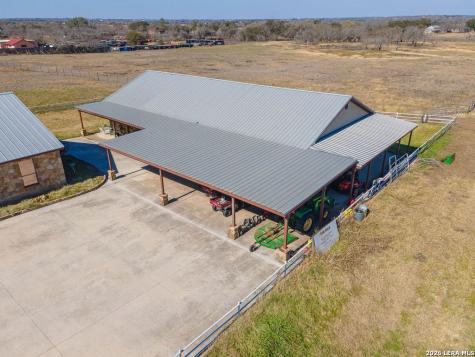 13633 Us Highway 87 South Adkins TX 78101