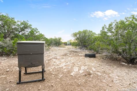 87 Mutt Road Brackettville TX 78832