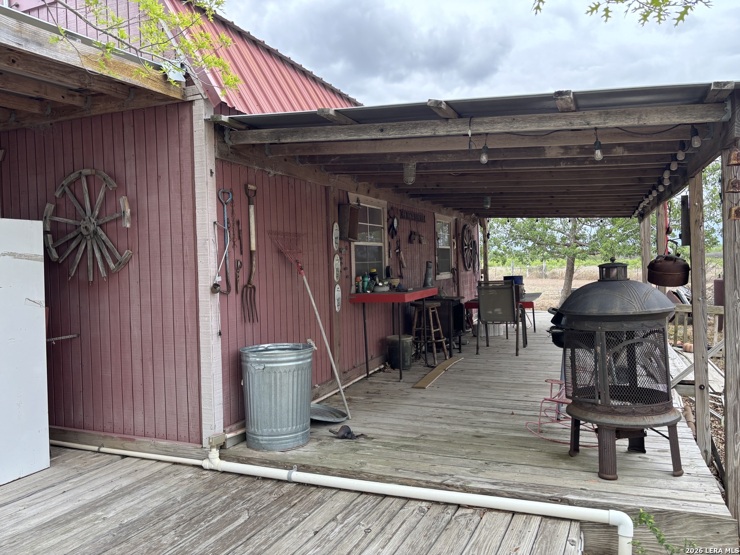 1460 County Road 193 Karnes City TX 78118