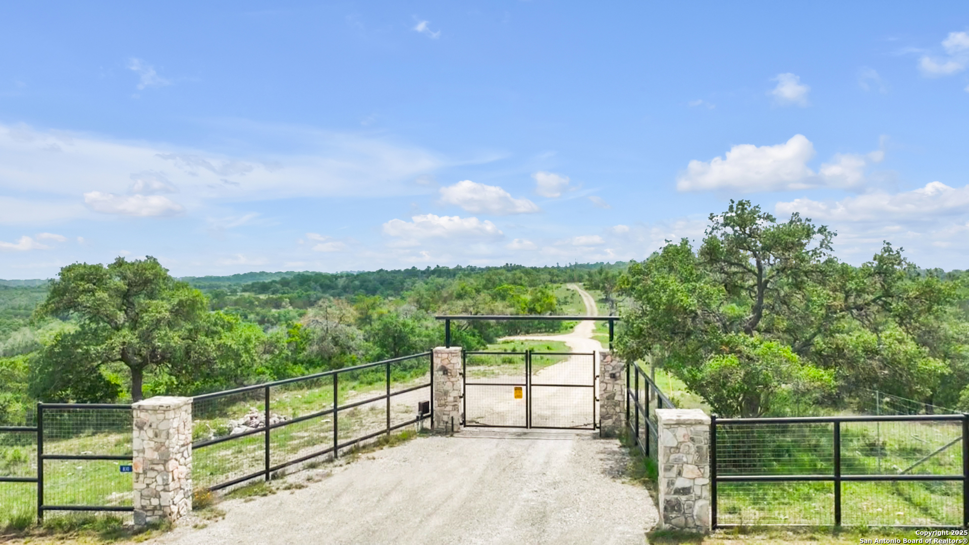 830 Dunners Mountain Drive Sisterdale TX 78006