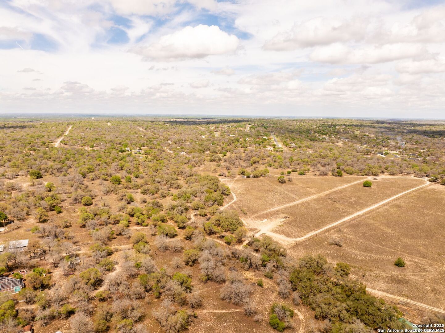 61 Acres Crescent Ridge Adkins TX 78101