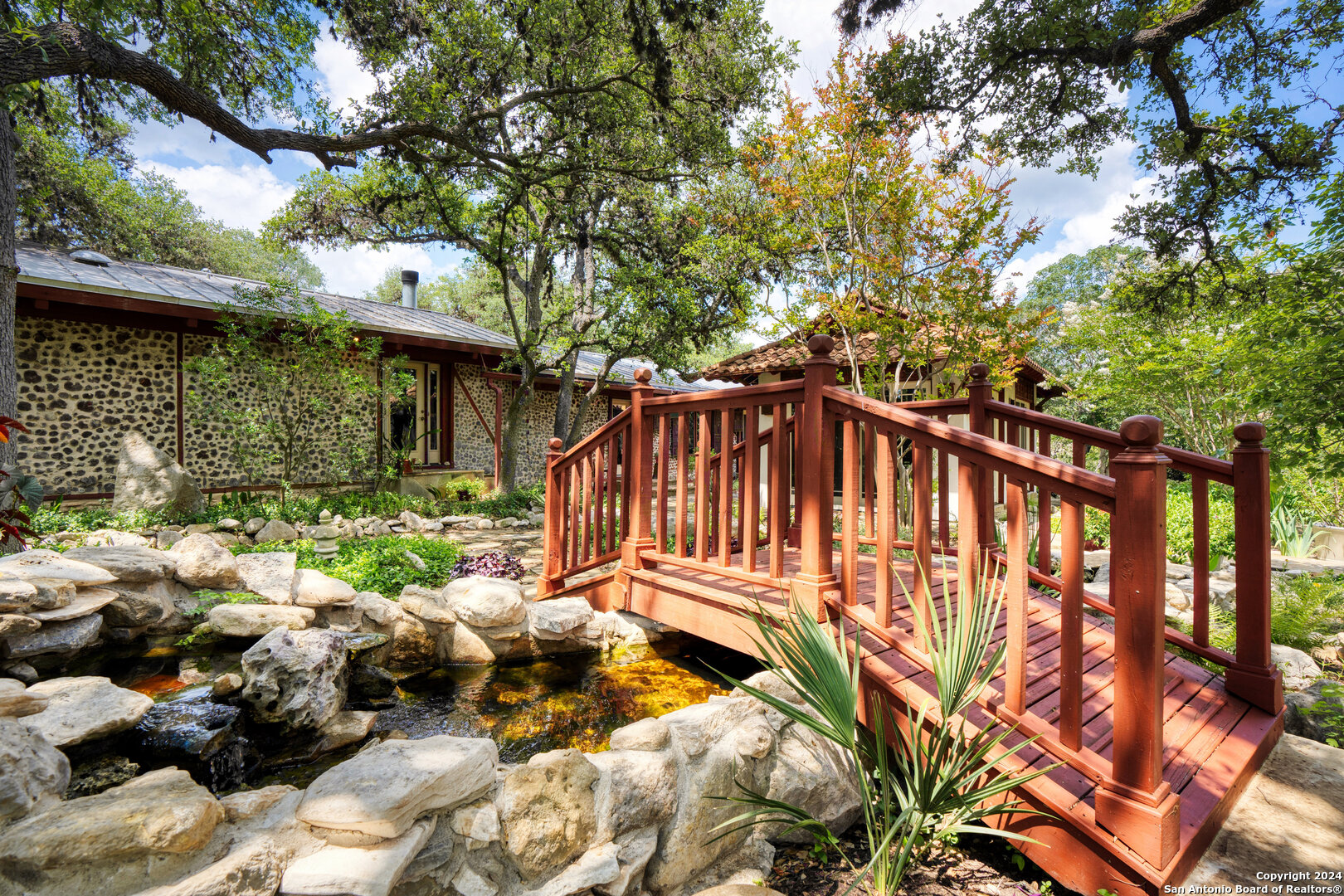 801 Mickle Creek Medina TX 78055