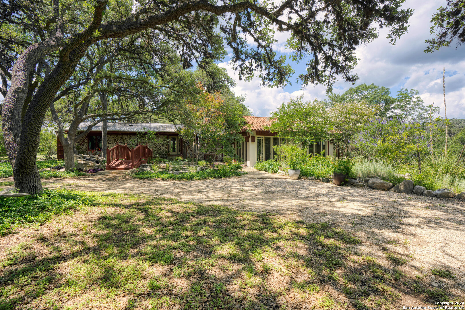 801 Mickle Creek Medina TX 78055