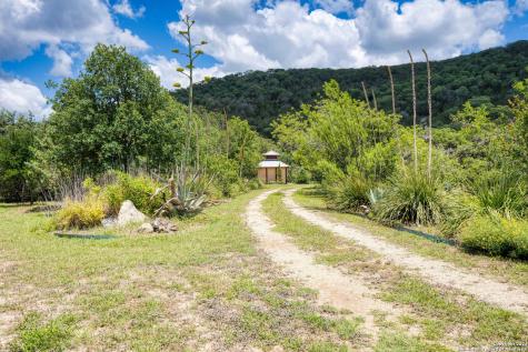 801 Mickle Creek Medina TX 78055