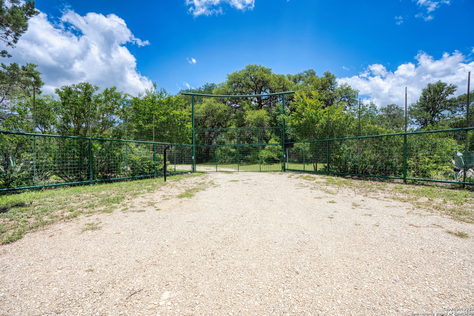801 Mickle Creek Medina TX 78055