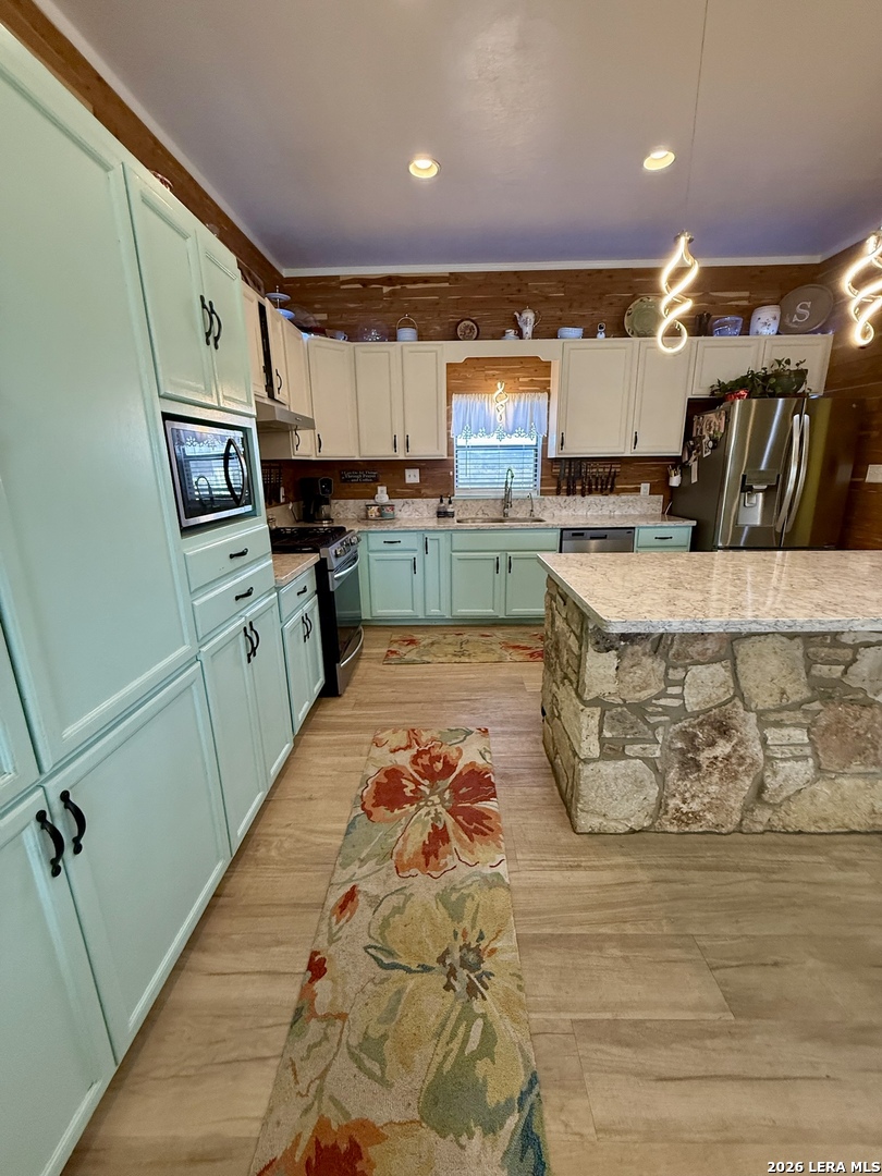 3320 Privilege Creek Pipe Creek TX 78063