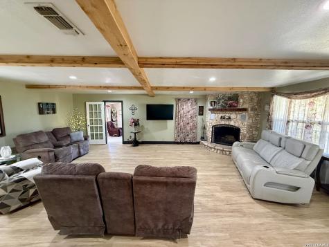 3320 Privilege Creek Pipe Creek TX 78063