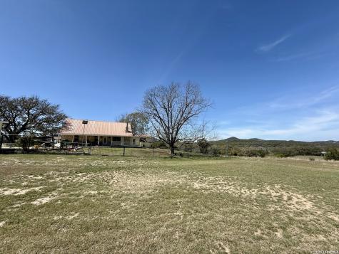 3320 Privilege Creek Pipe Creek TX 78063