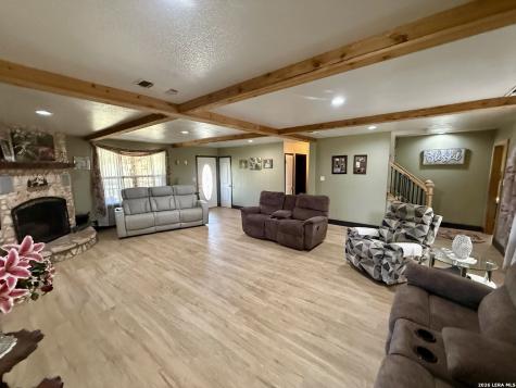 3320 Privilege Creek Pipe Creek TX 78063
