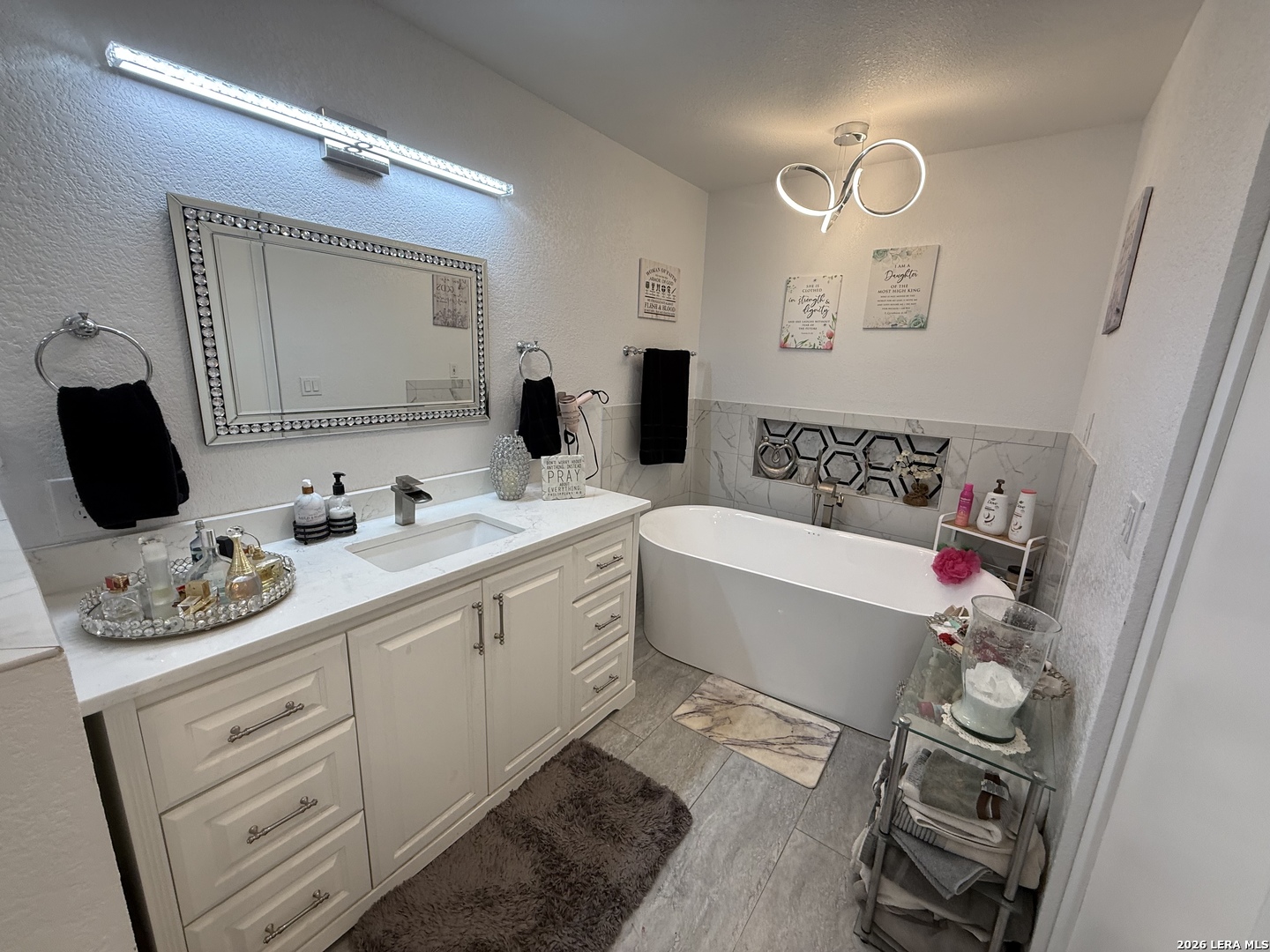 3320 Privilege Creek Pipe Creek TX 78063