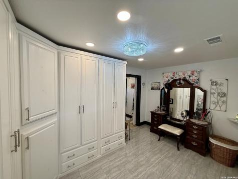3320 Privilege Creek Pipe Creek TX 78063