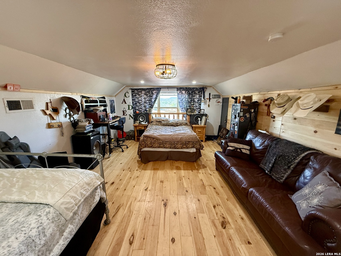 3320 Privilege Creek Pipe Creek TX 78063