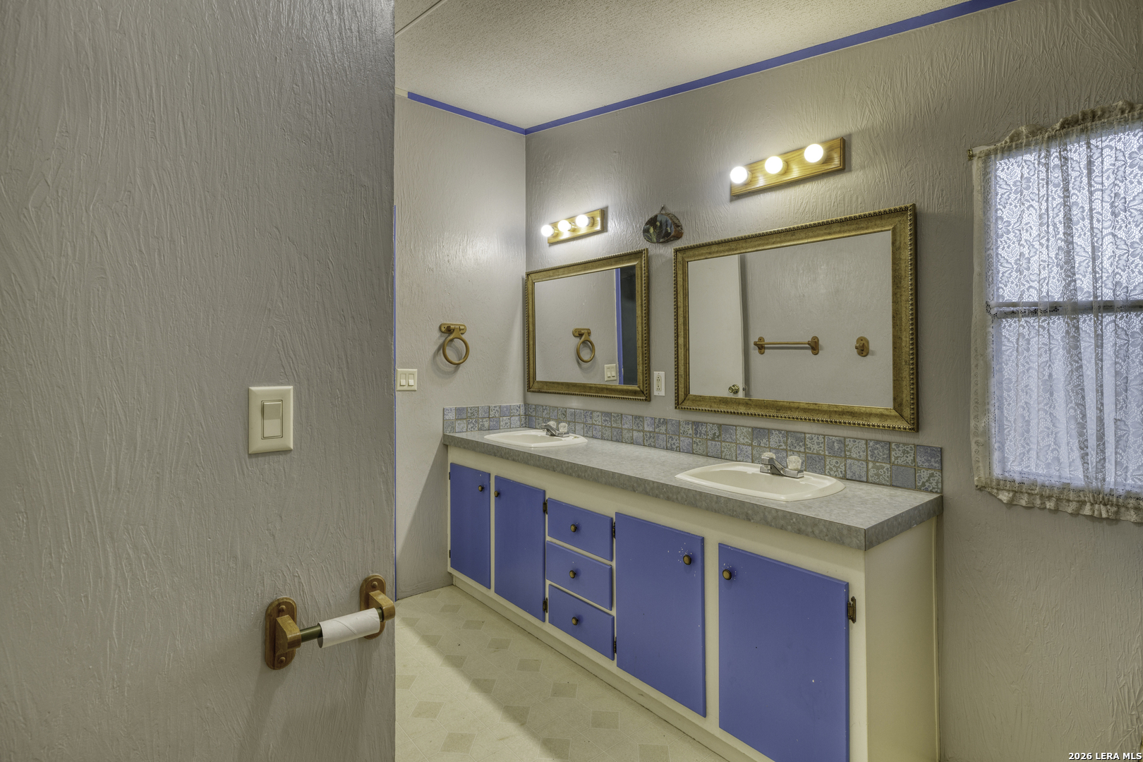 15821 State Highway 55 Uvalde TX 78801