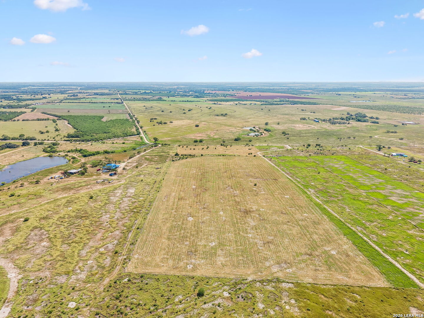 4332 Cr 132 Floresville TX 78114